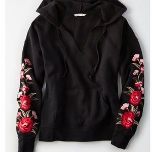 American Eagle embroidered notch neck hoodie.  Like new.